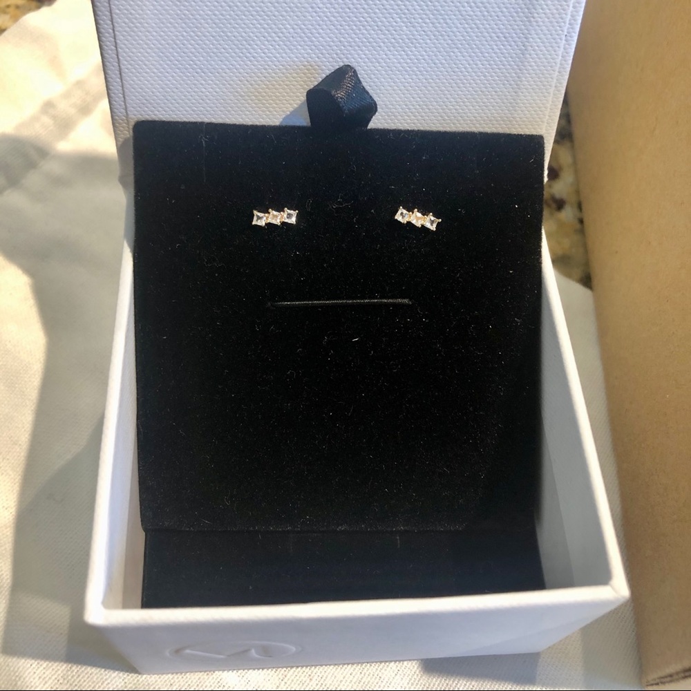 Mejuri 14k Yellow Gold Topaz Bar Studs NIB